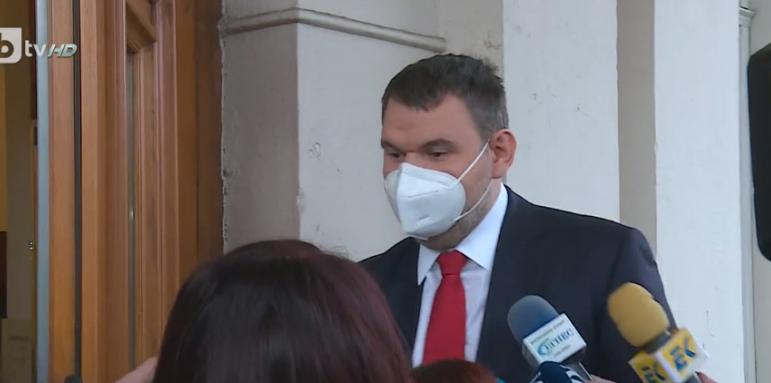 Пеевски с коментар за исканата оставка на Иван Гешев